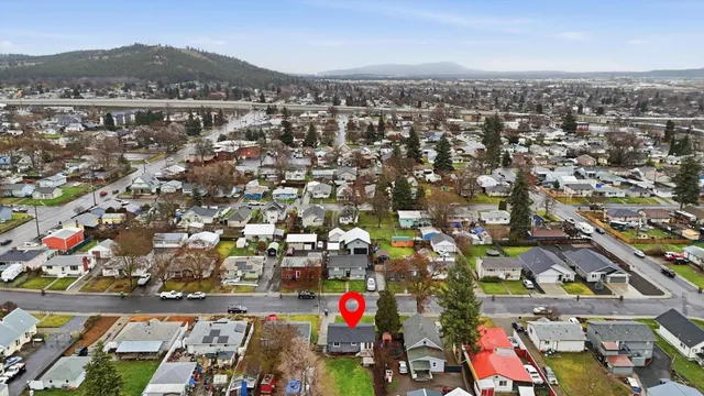 $334,999 | 2927 North Smith Street, Spokane, WA 99207