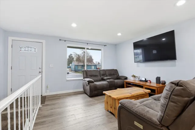 $334,999 | 2927 North Smith Street, Spokane, WA 99207