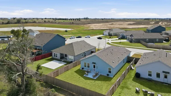 $2,100 | 481 Tejas Trail, Waller, TX 77484