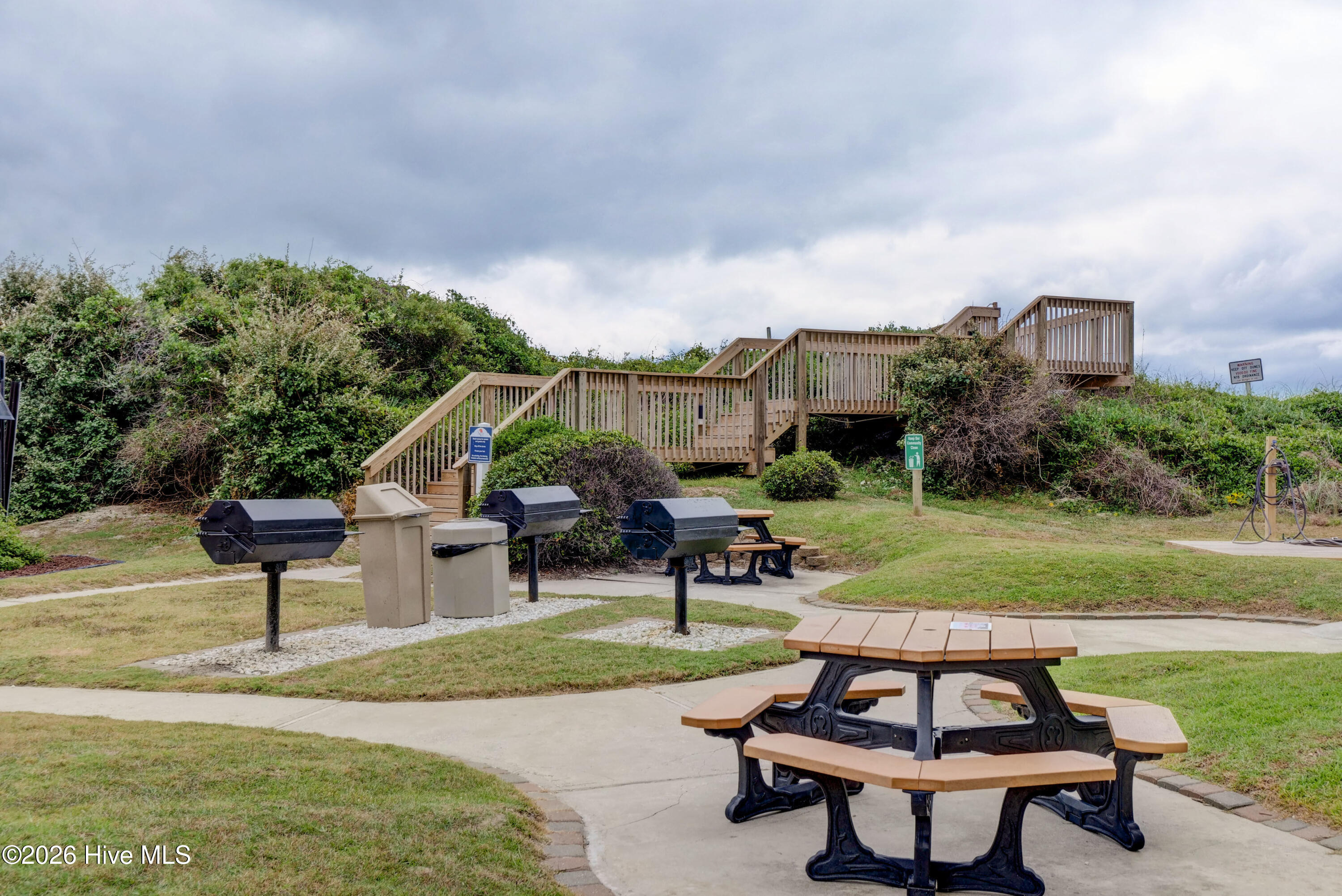 2000 New River Inlet Road, Unit 2207 North Topsail Beach, NC 28460 - Photo 40 of 41 Picnic/Grilling Area
