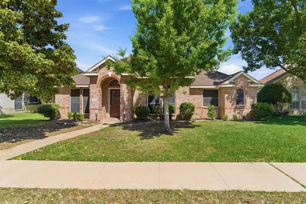 $2,750 | 1343 Edmonton Drive, Lewisville, TX 75077