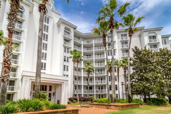 $370,000 | 9800 Grand Sandestin Boulevard, Unit 5122, Miramar Beach, FL 32550