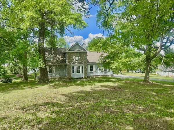 $339,900 | 141 South Palmers Chapel Road, White House, TN 37188
