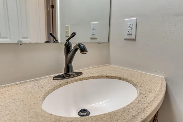 $1,850 | 208 Southlake Court, Niceville, FL 32578