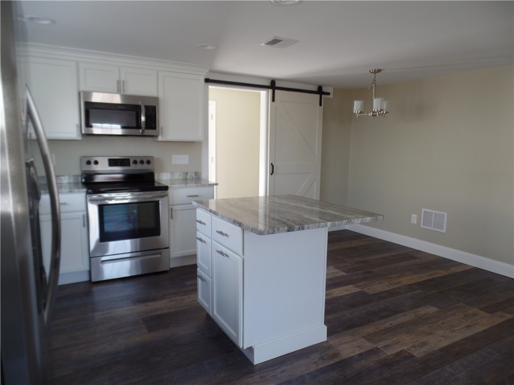 16 Fernwood Road Bristol, RI 02809 - Photo 6 of 16 Gallery Image 6