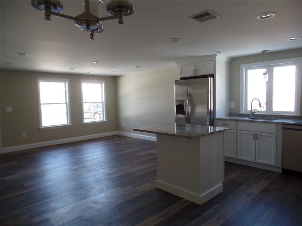 16 Fernwood Road Bristol, RI 02809 - Photo 7 of 16 Gallery Image 7