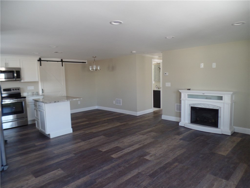 16 Fernwood Road Bristol, RI 02809 - Photo 9 of 16 Gallery Image 9