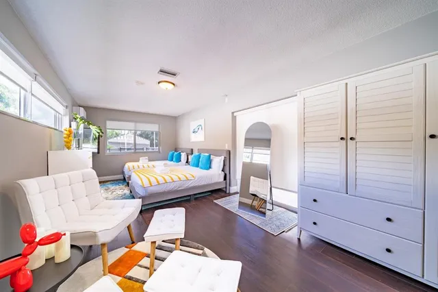 $4,995 | 2101 North 52nd Avenue, Hollywood, FL 33021