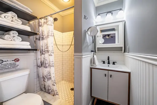 $4,995 | 2101 North 52nd Avenue, Hollywood, FL 33021