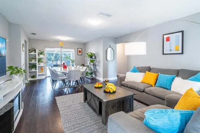 $4,995 | 2101 North 52nd Avenue, Hollywood, FL 33021