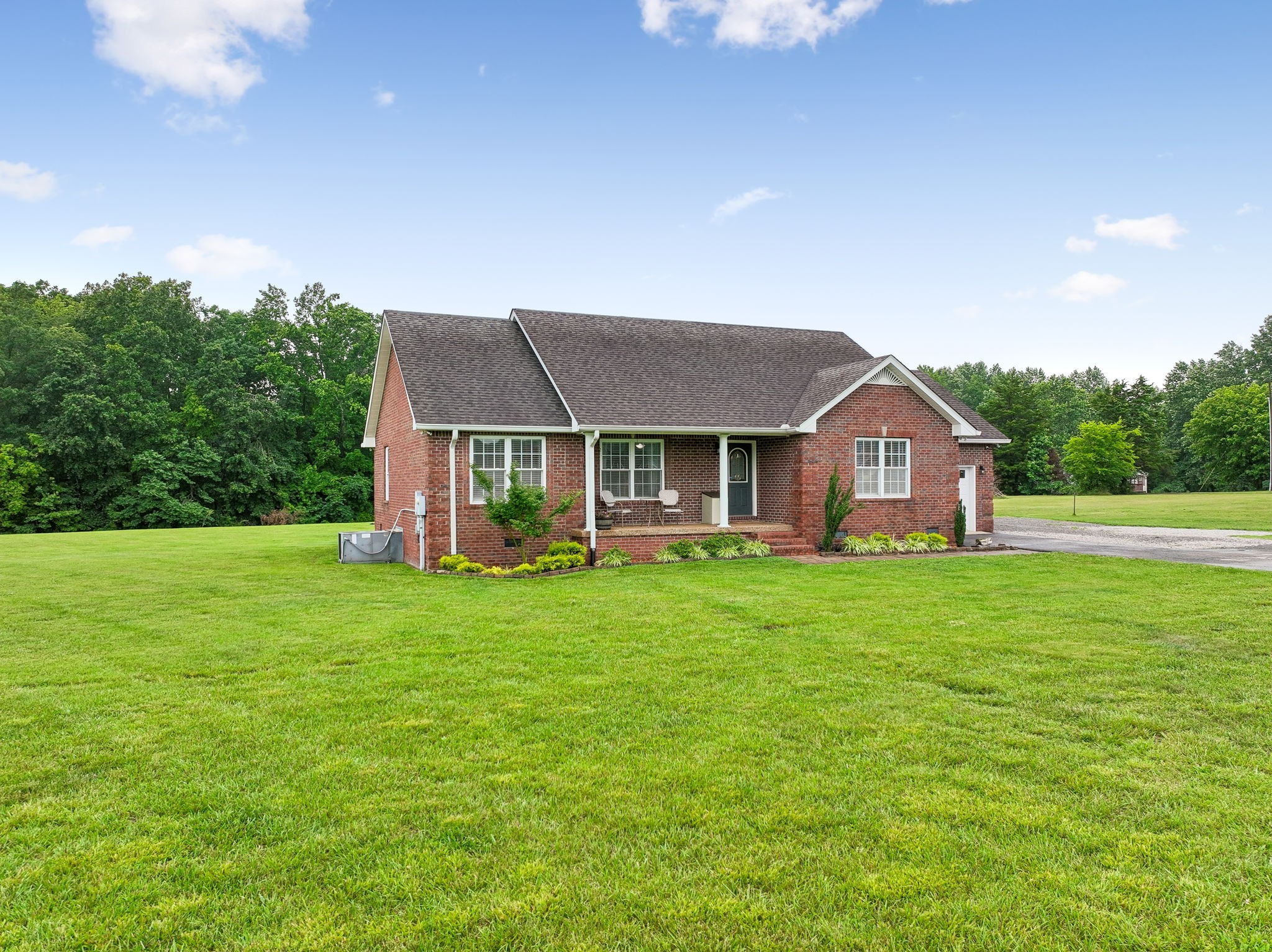 1363 Mt Vernon Road Bethpage, TN 37022 - Photo 4 of 46