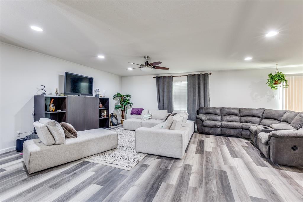 2180 Benning Way Fort Worth, TX 76177 - Photo 2 of 12