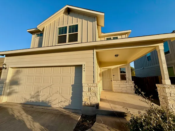 $2,095 | 249 La Dera Drive, Liberty Hill, TX 78642