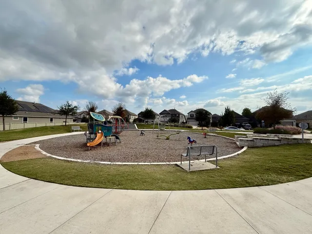 $2,195 | 249 La Dera Drive, Liberty Hill, TX 78642