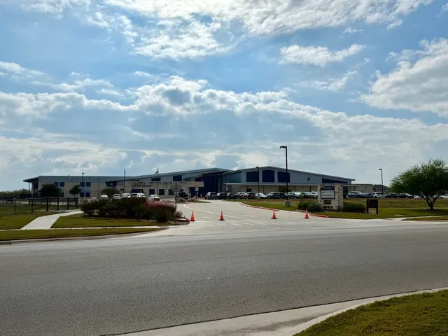 $2,195 | 249 La Dera Drive, Liberty Hill, TX 78642