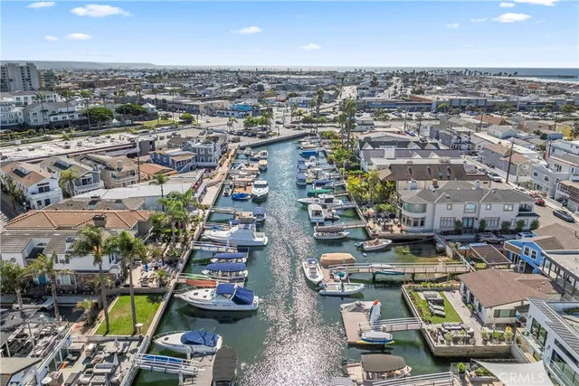 $4,000,000 | 410 Clubhouse Avenue, Newport Beach, CA 92663