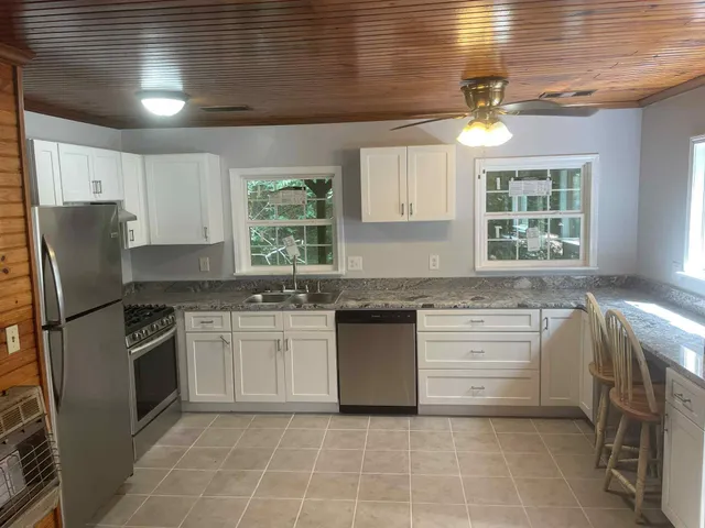 $149,900 | 155 Lakeshore Drive, Sugar Tree, TN 38380