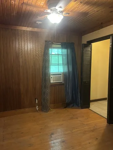 $149,900 | 155 Lakeshore Drive, Sugar Tree, TN 38380