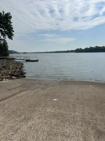 $149,900 | 155 Lakeshore Drive, Sugar Tree, TN 38380