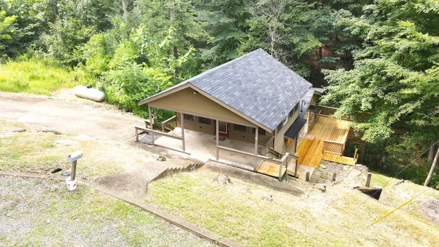 $149,900 | 155 Lakeshore Drive, Sugar Tree, TN 38380