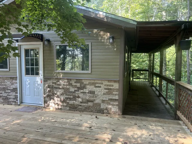 $149,900 | 155 Lakeshore Drive, Sugar Tree, TN 38380
