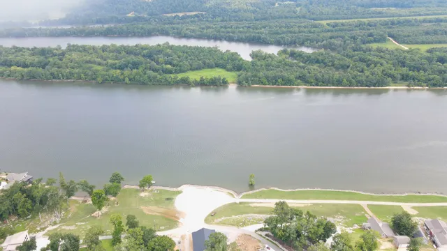 $149,900 | 155 Lakeshore Drive, Sugar Tree, TN 38380