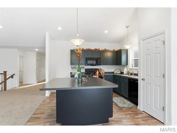 $449,000 | 689 Fox Creek Drive, Fenton, MO 63026