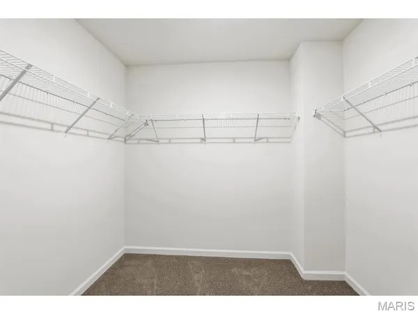 $449,000 | 689 Fox Creek Drive, Fenton, MO 63026