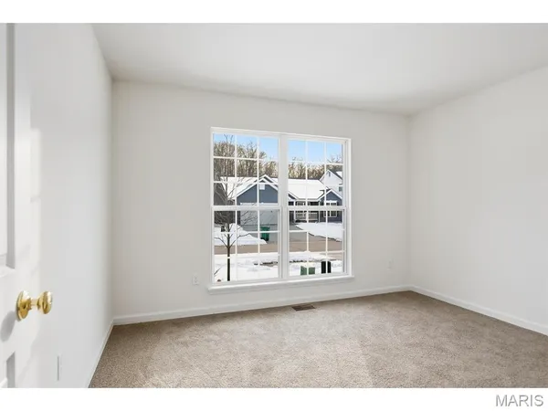 $449,000 | 689 Fox Creek Drive, Fenton, MO 63026