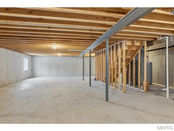 $449,000 | 689 Fox Creek Drive, Fenton, MO 63026