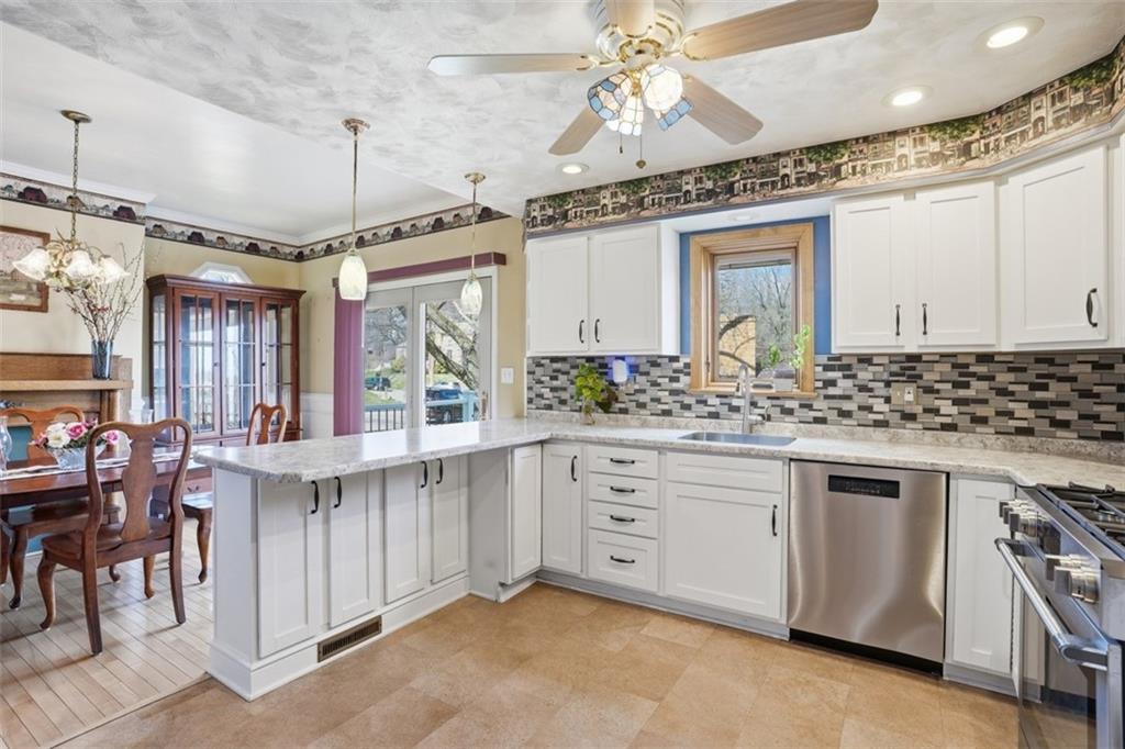 1202 Romanhoff Street Pittsburgh, PA 15212 - Photo 11 of 30