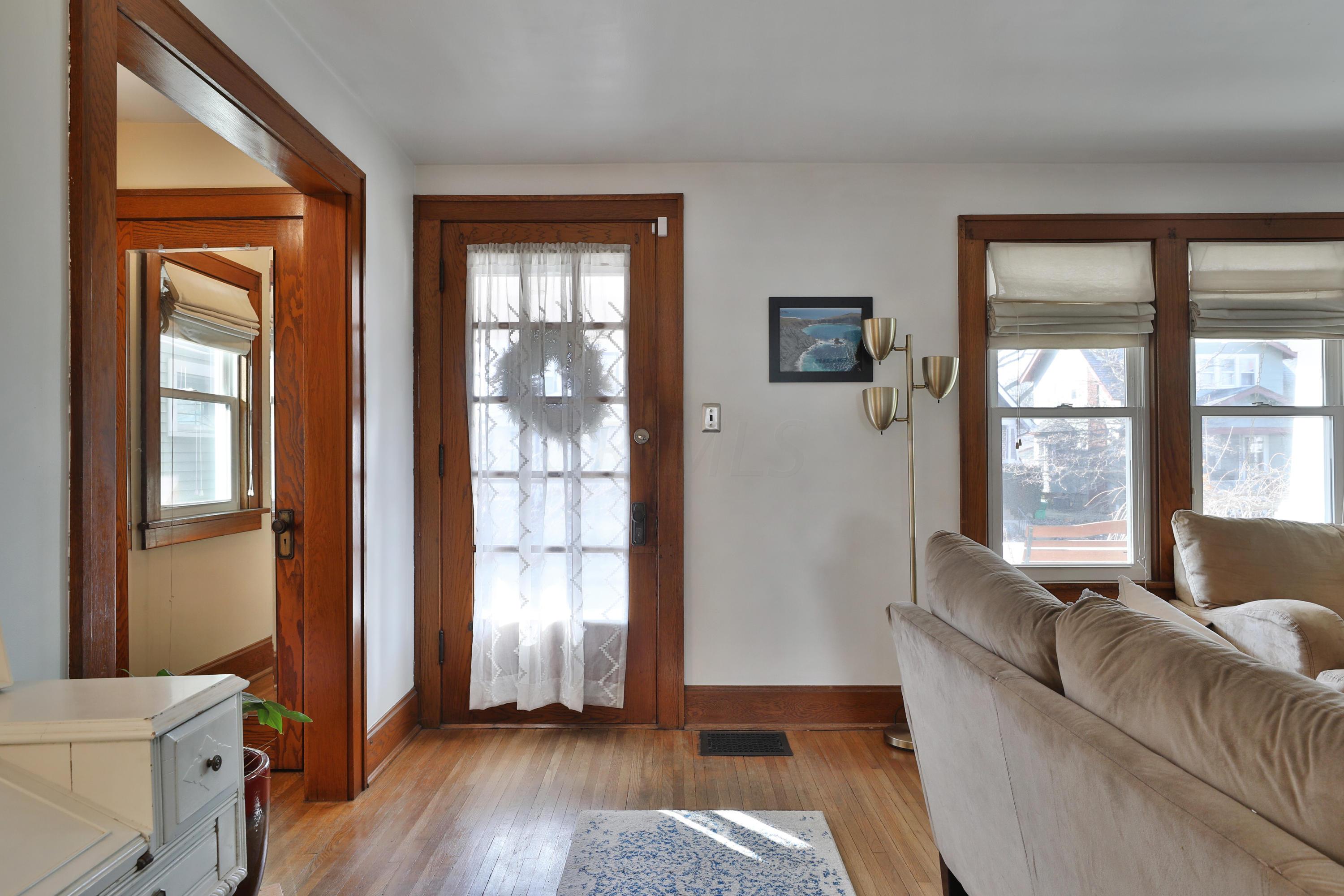 364 East Kelso Road Columbus, OH 43202 - Photo 4 of 35 Gallery Image 4