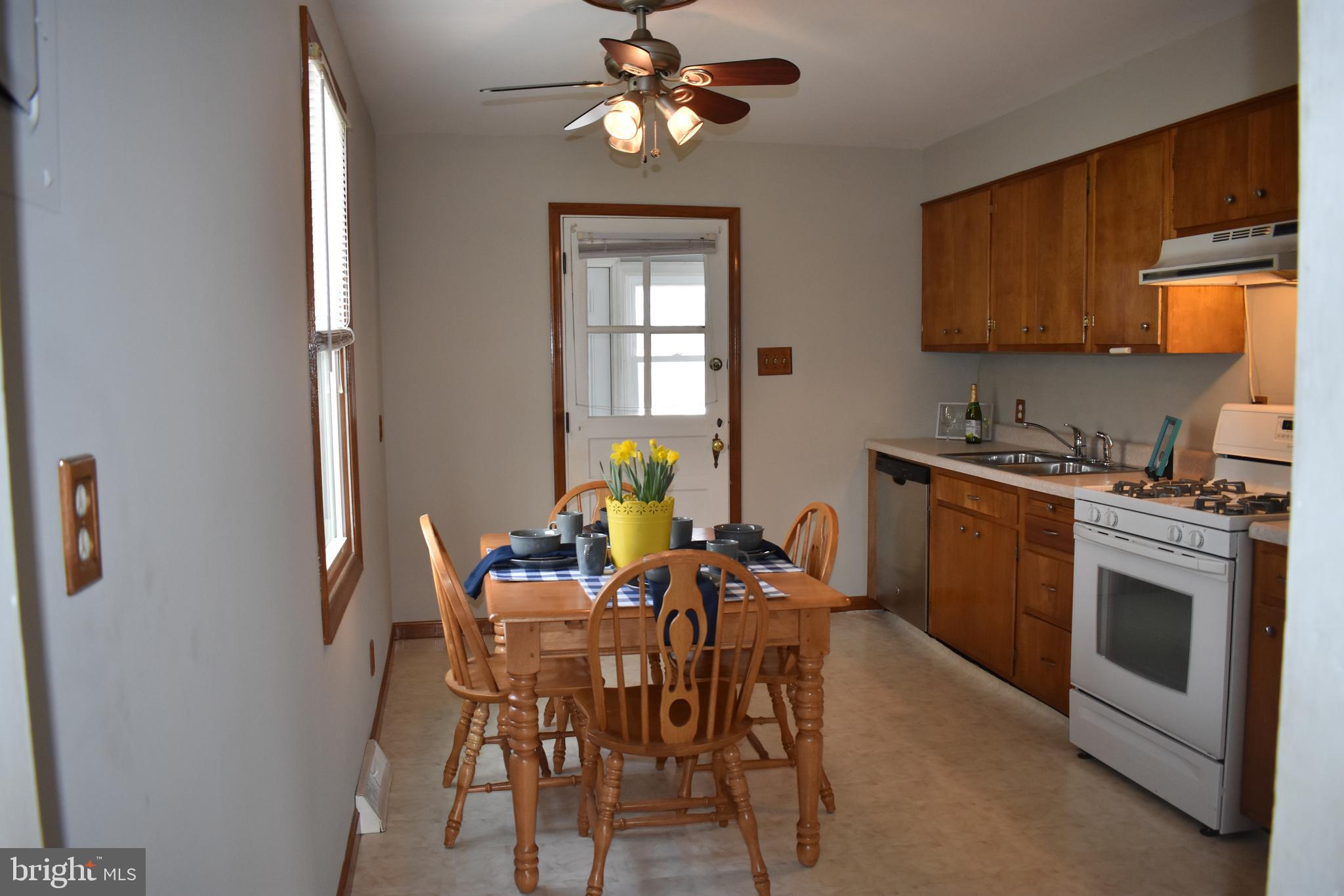 968 Martin Road Baltimore, MD 21221 - Photo 11 of 26