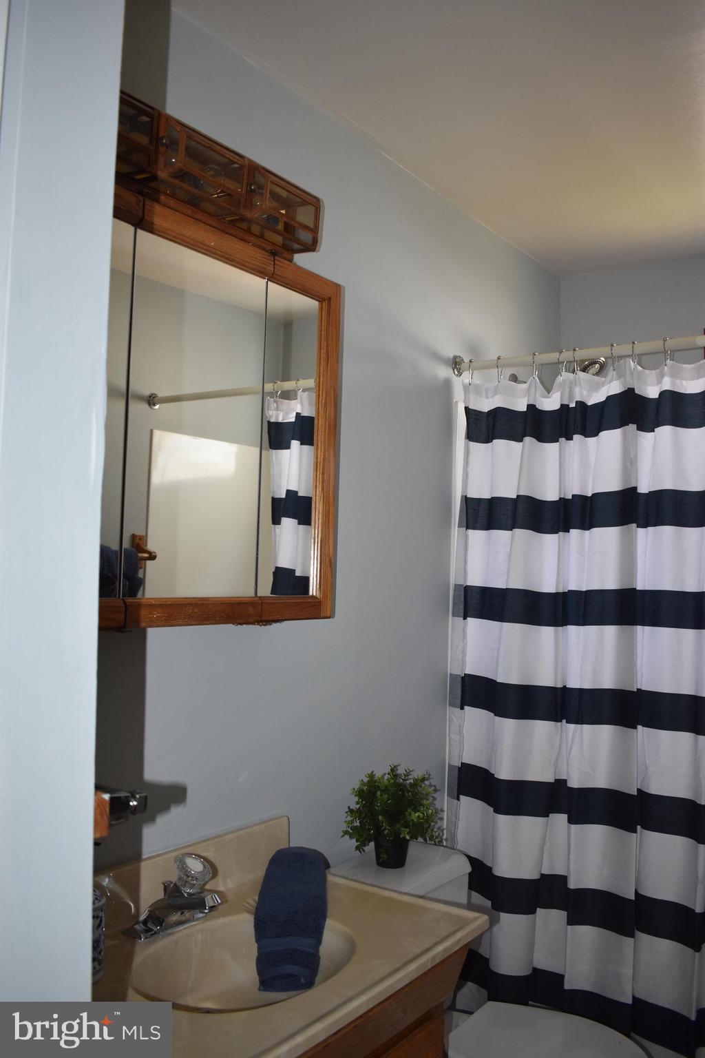 968 Martin Road Baltimore, MD 21221 - Photo 14 of 26