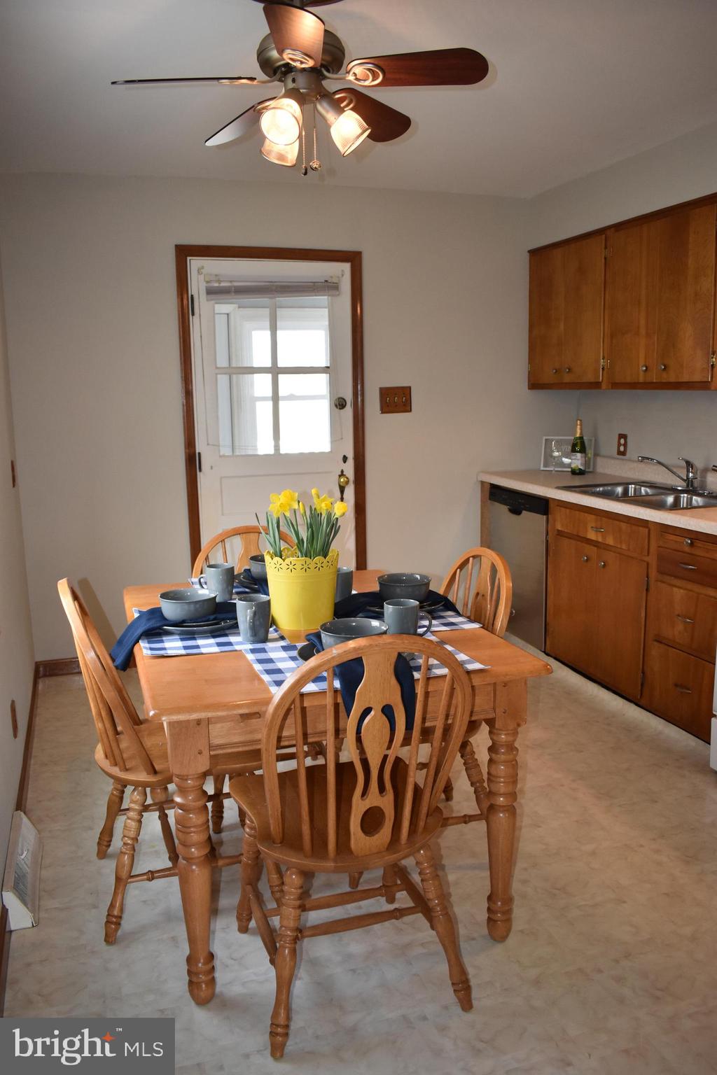 968 Martin Road Baltimore, MD 21221 - Photo 10 of 26