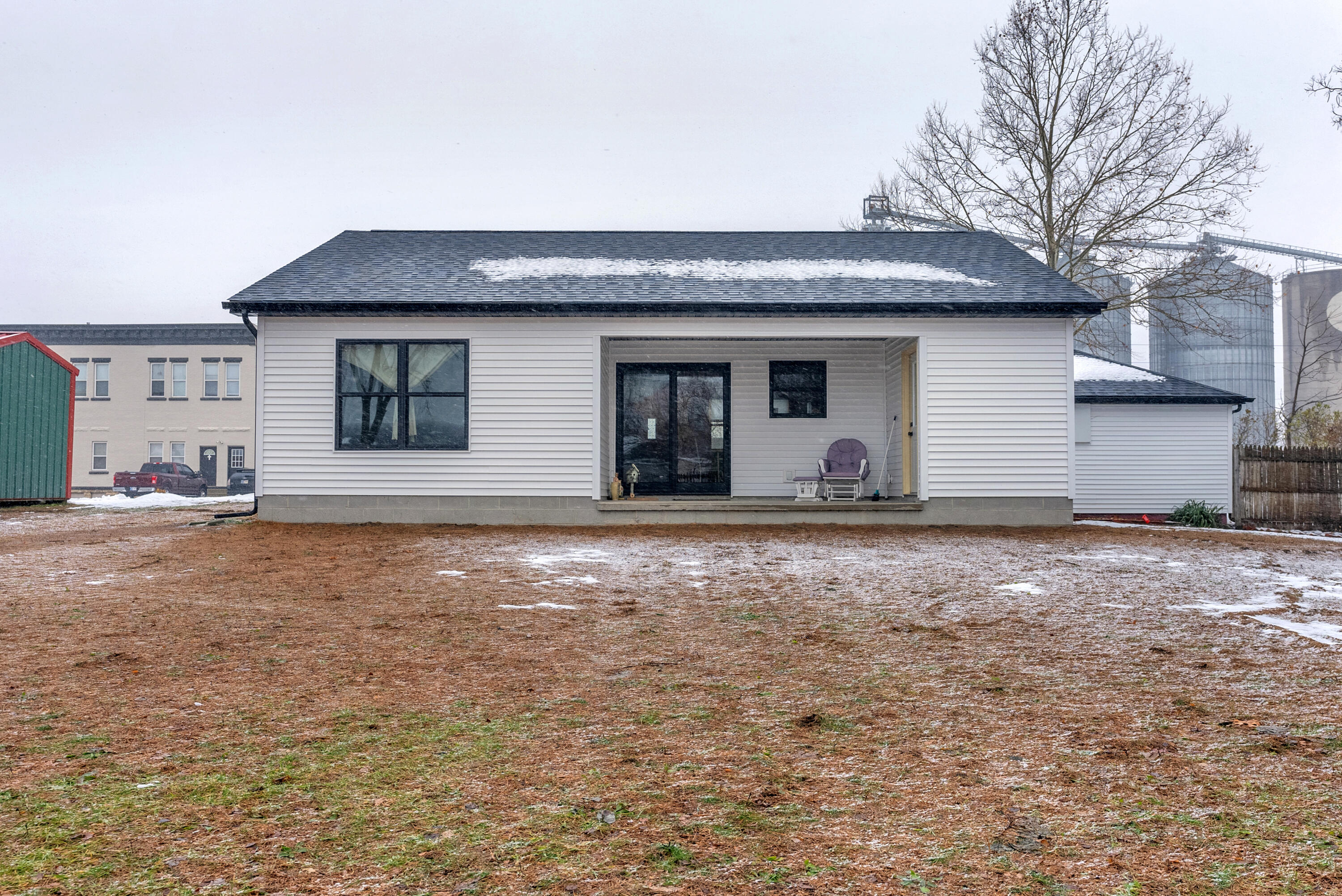 25 East Grove Street Wheatfield, IN 46392 - Photo 6 of 18 a house view with a garden space