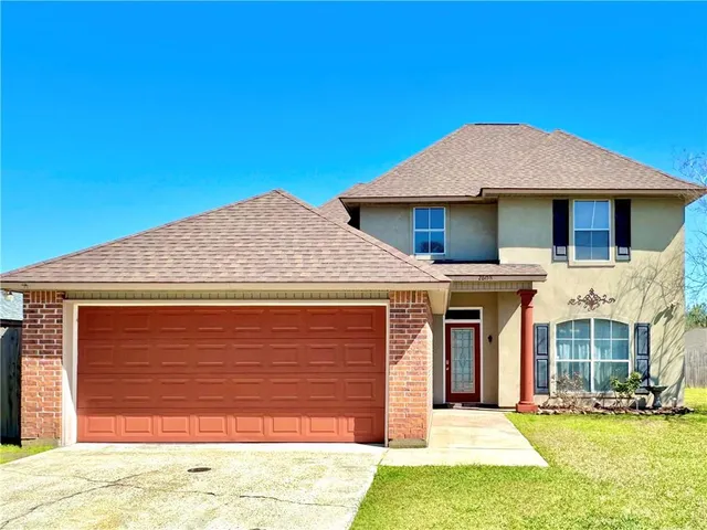 $289,500 | 26158 Glenbrooke Drive, Denham Springs, LA 70726