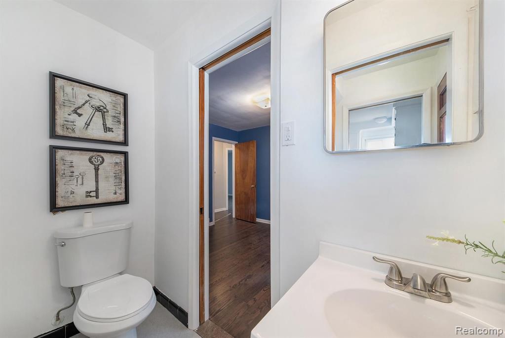 1426 13 Mile Road Royal Oak, MI 48073 - Photo 14 of 26