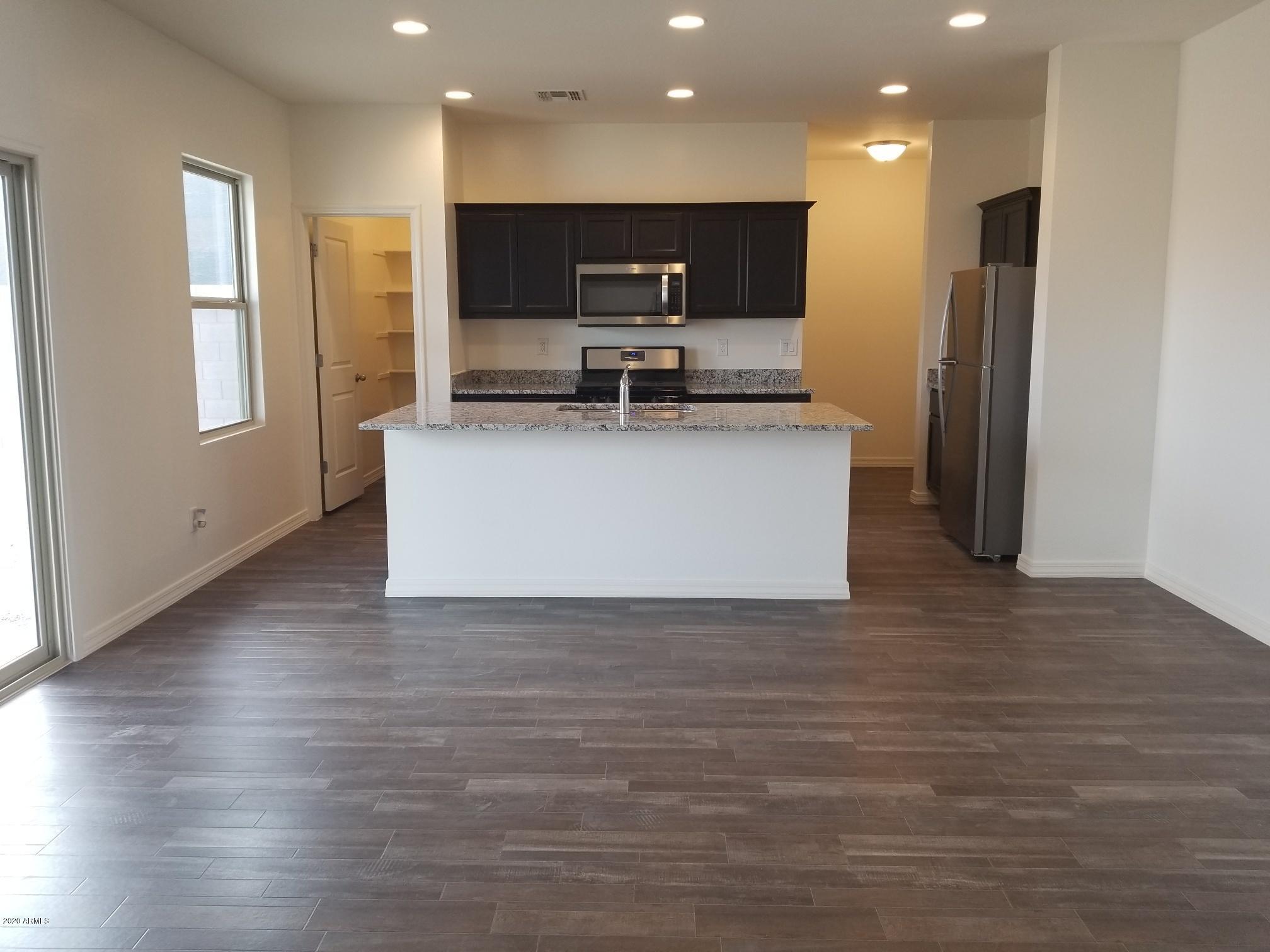 5603 East Moira Road Florence, AZ 85132 - Photo 2 of 12 Beacon Kitchen