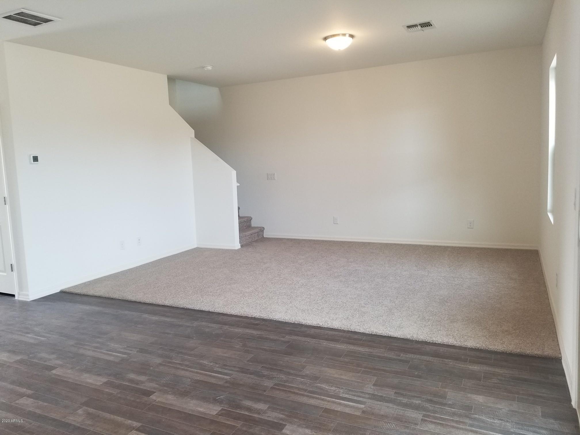 5603 East Moira Road Florence, AZ 85132 - Photo 4 of 12 Beacon Living Room