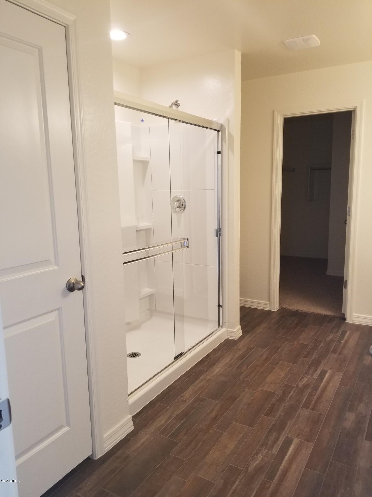 5603 East Moira Road Florence, AZ 85132 - Photo 5 of 12 Beacon Master Bath 2