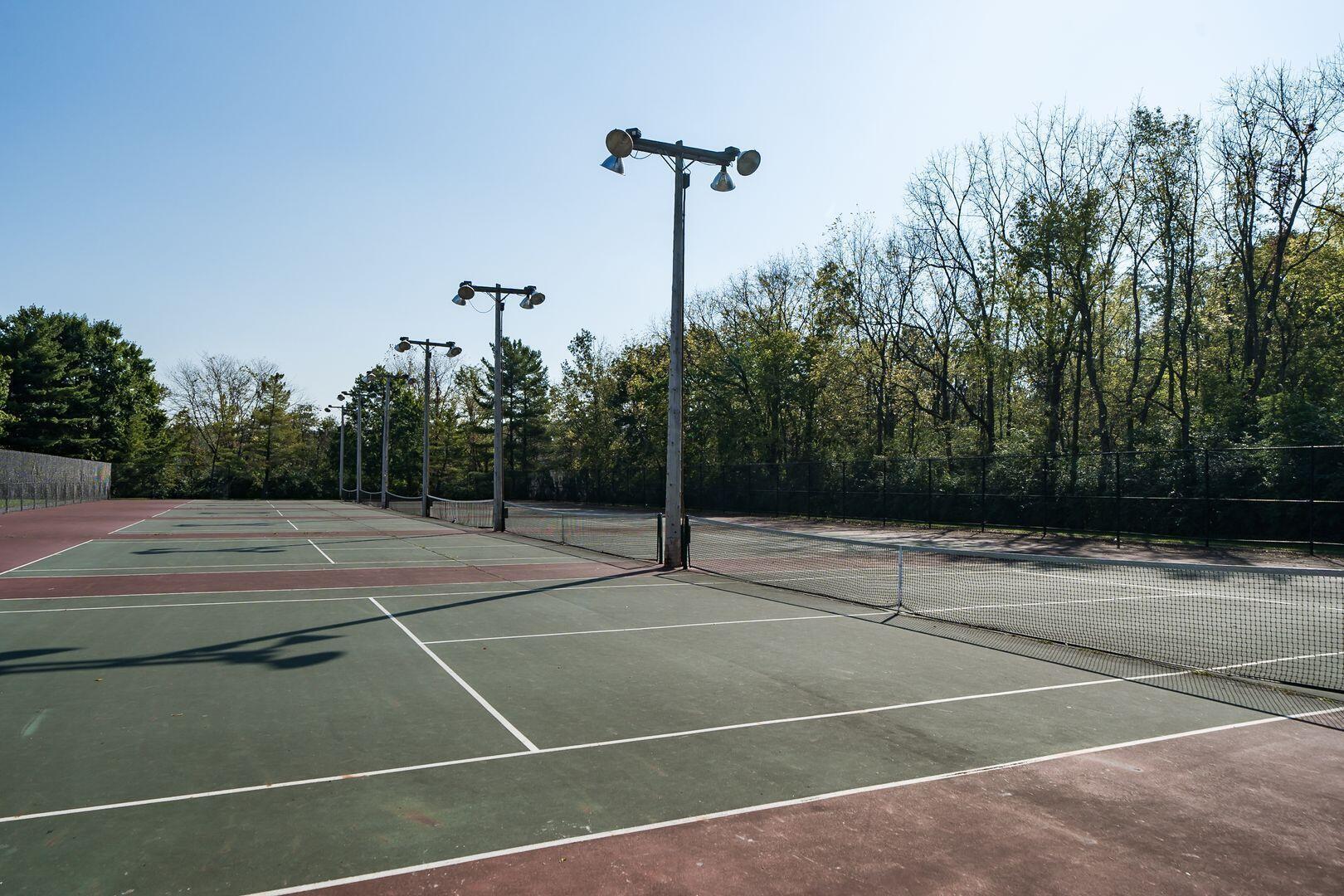 880 Lynbrook Road Columbus, OH 43235 - Photo 59 of 59 Antrim's Public Tennis Courts