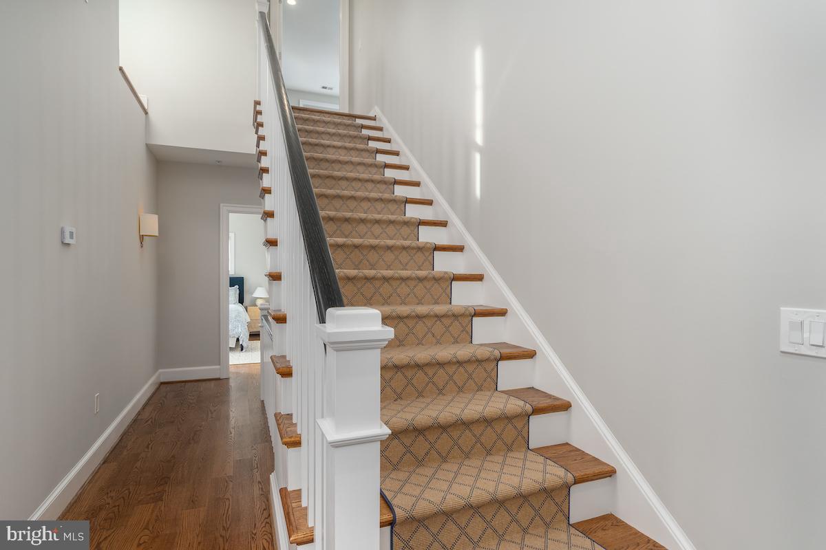 4621 Chestnut Street Bethesda, MD 20814 - Photo 35 of 45 Stair to upper level