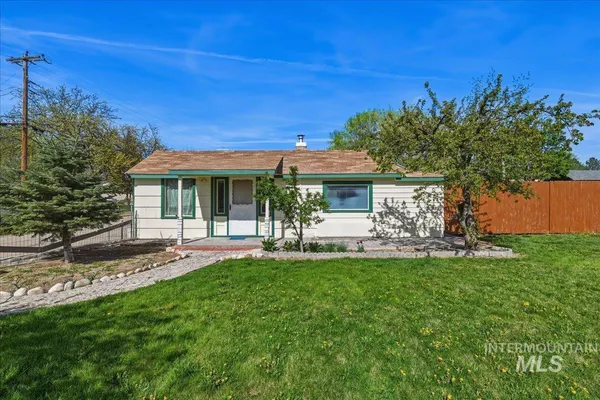 $250,000 | 507 18th Avenue North, Nampa, ID 83687