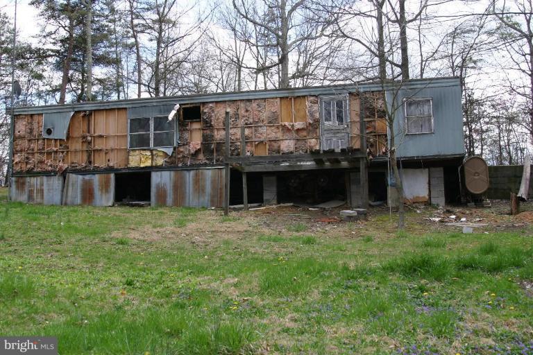 241 McCubbin Road Winchester, VA 22603 - Photo 5 of 7 Exterior #4
