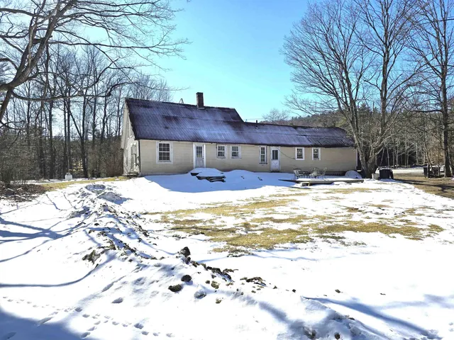 $259,900 | 1009 Highway 131, Weathersfield, VT 05156