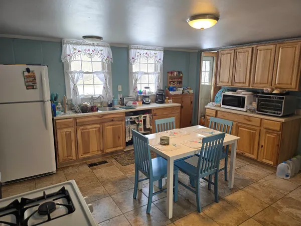 $259,900 | 1009 Highway 131, Springfield, VT 05156