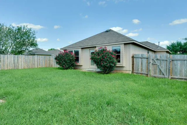 $260,000 | 4504 Halliday Avenue, Austin, TX 78725