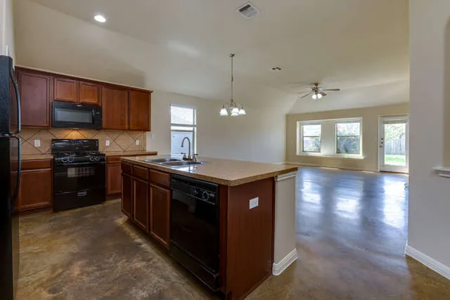 $260,000 | 4504 Halliday Avenue, Austin, TX 78725