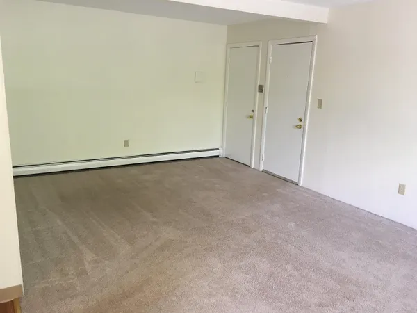 $1,809 | 3981 Brown Avenue, Unit 86, Manchester, NH 03103
